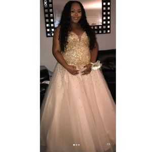 Prom Dress- Gold & Beautiful